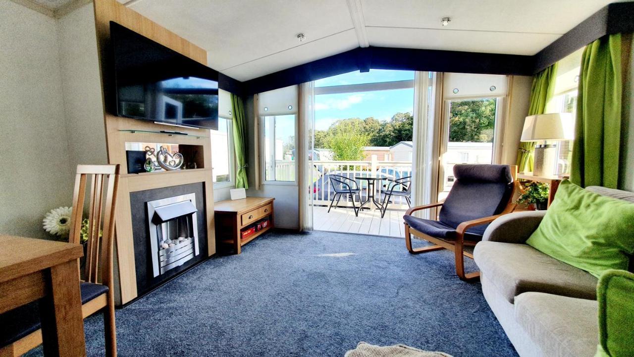Apple Tree Lodge Hot Tub 3 Bedroom 2 Bars Morpeth Exteriér fotografie